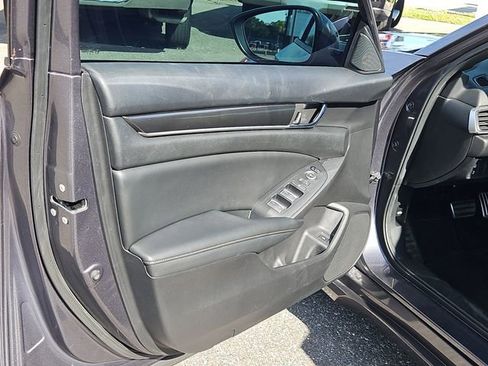Used 2019 Honda Accord Sport image 17