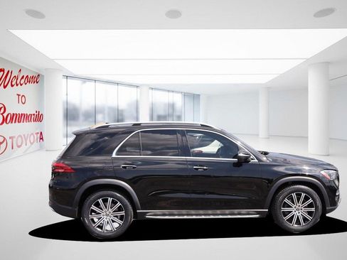 Used 2025 Mercedes-Benz GLE 450e 4MATIC image 5