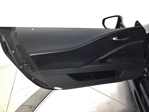 Used 2018 Lexus LC 500 Coupe w/ Touring Package RWD image 14
