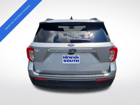 Used 2022 Ford Explorer XLT RWD image 4
