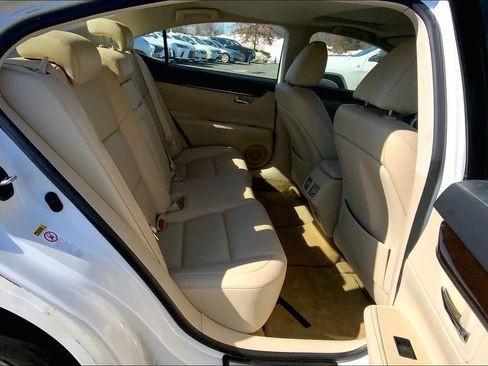 Used 2013 Lexus ES 350 w/ Luxury Pkg image 20