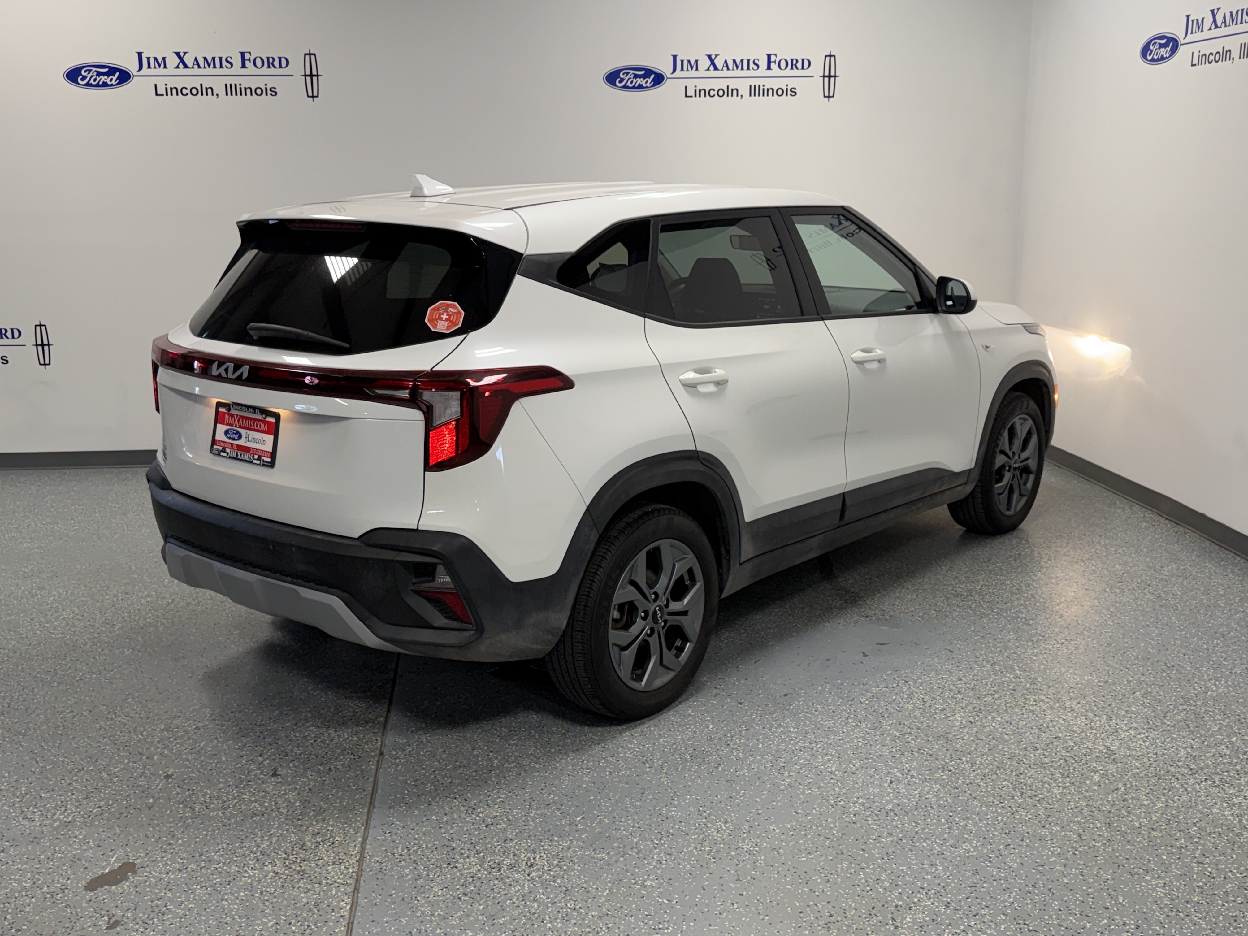 Used 2026 Kia Seltos LX FWD image 33