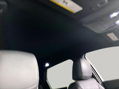 Used 2024 Cadillac XT5 Luxury FWD image 13