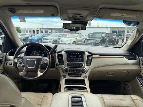Used 2016 GMC Yukon XL Denali w/ Open Road Package AWD/4WD image 40