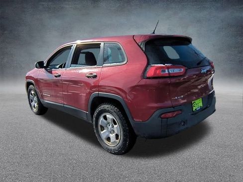 Used 2016 Jeep Cherokee Sport image 7