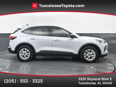 Used 2026 Ford Escape Active FWD image 1