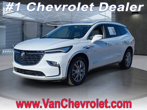 Used 2022 Buick Enclave Essence w/ Experience Buick Package image 1
