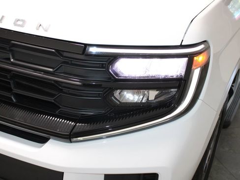 Used 2025 Ford Expedition Active AWD/4WD image 63
