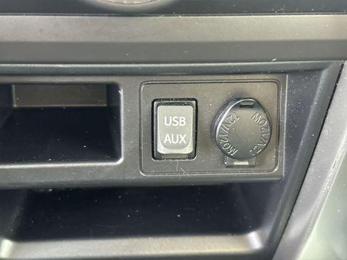 Used 2016 Toyota 4Runner SR5 RWD image 38