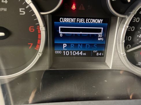 Certified 2017 Toyota Tundra SR5 RWD image 19