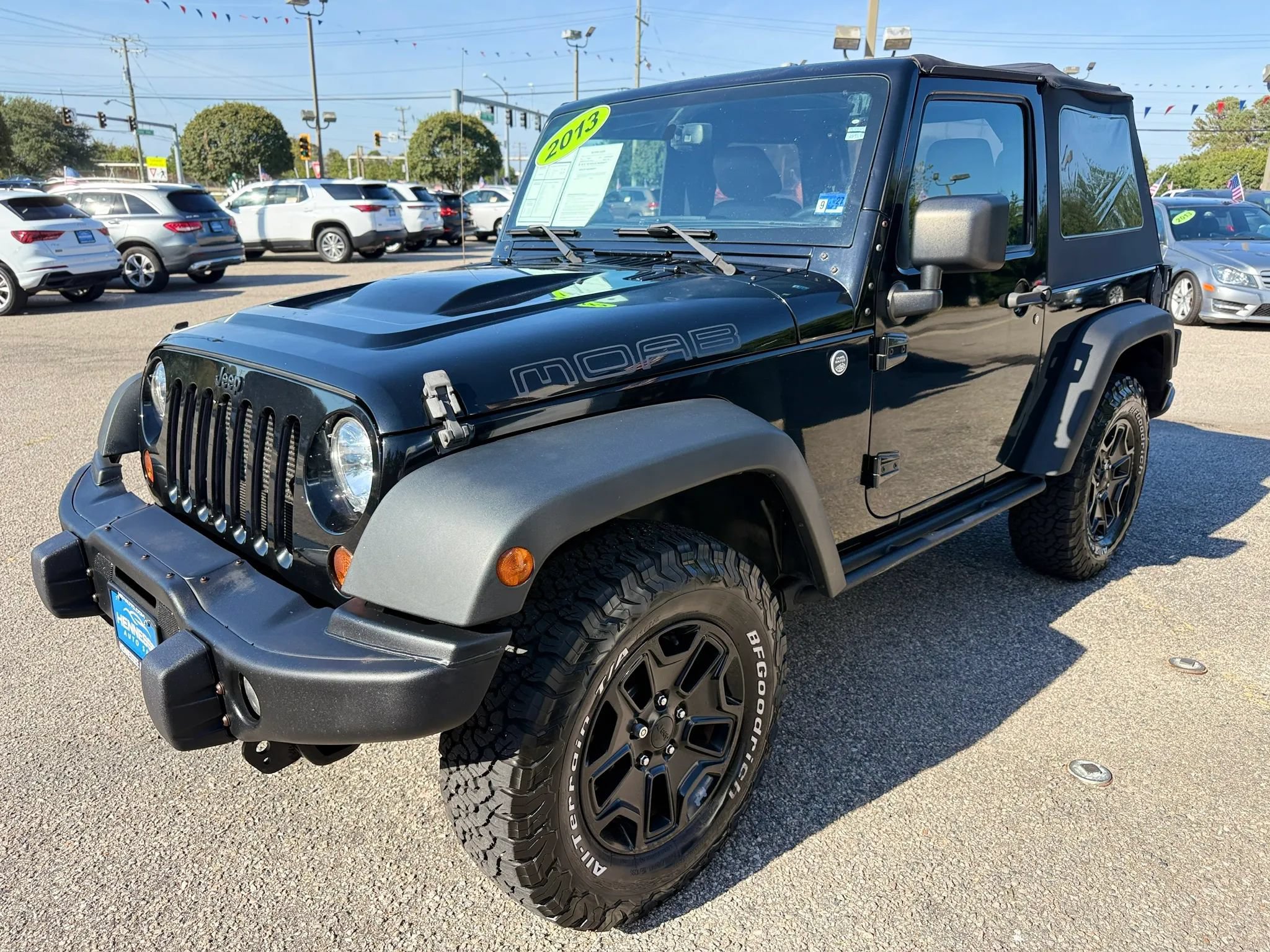 Used 2013 Jeep Wrangler Sahara AWD/4WD image 6