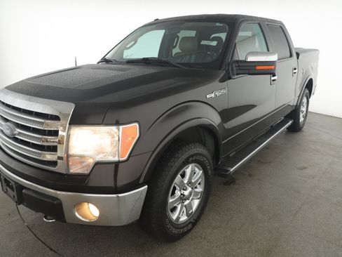 Used 2013 Ford F150 Lariat w/ Lariat Chrome Pkg image 3