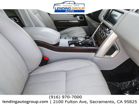 Used 2015 Land Rover Range Rover Supercharged image 16