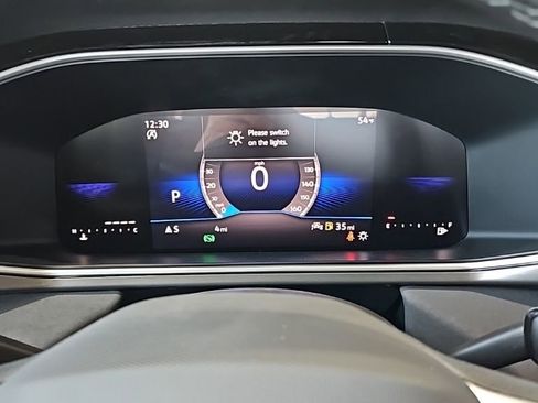 New 2026 Volkswagen Taos SE FWD image 33