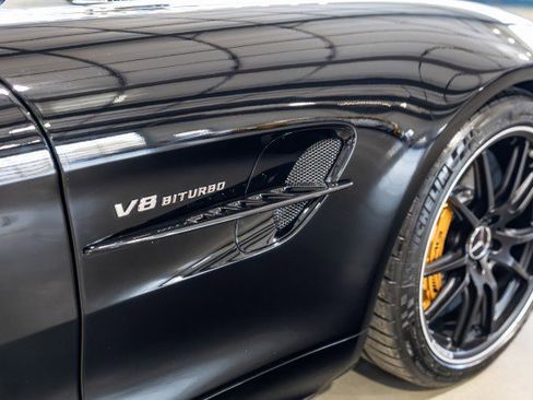 Used 2018 Mercedes-Benz AMG GT R image 31