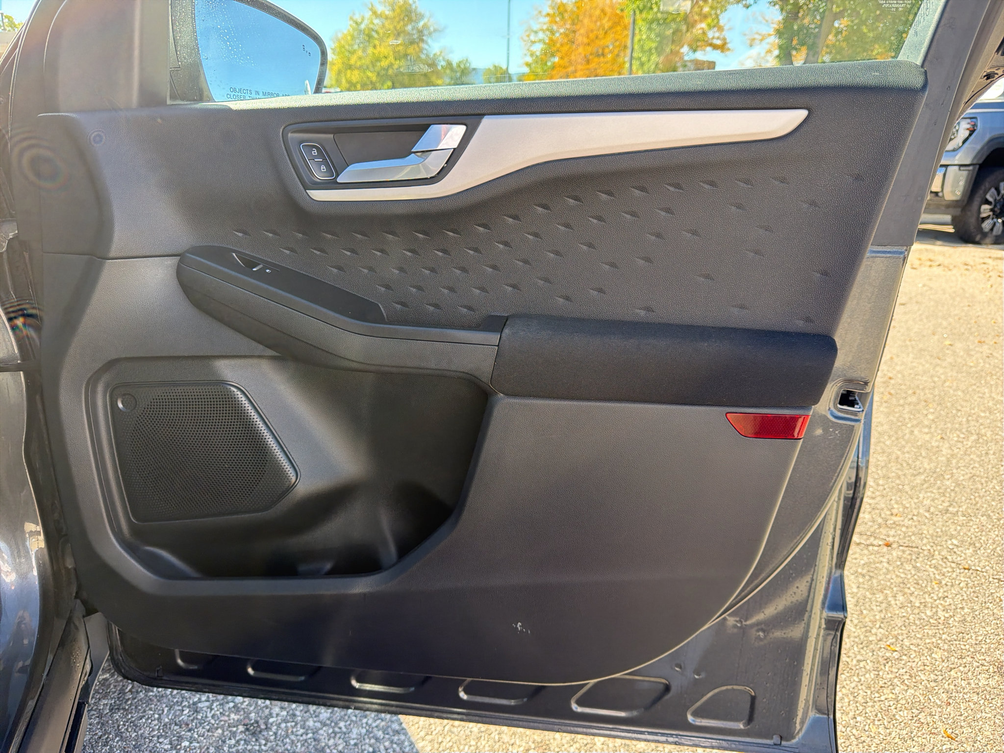 Used 2020 Ford Escape SE AWD/4WD image 19