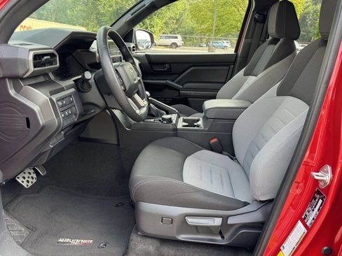 Used 2025 Toyota 4Runner TRD Sport AWD/4WD image 21