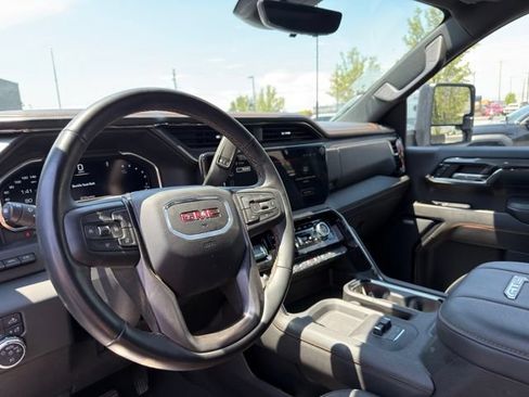 Used 2024 GMC Sierra 3500 AT4 w/ AT4 Premium Plus Package AWD/4WD image 8