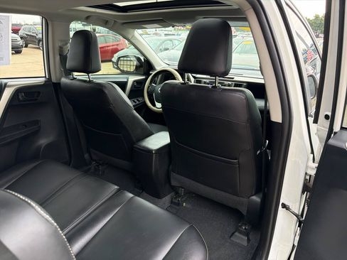 Used 2013 Toyota RAV4 XLE FWD image 24