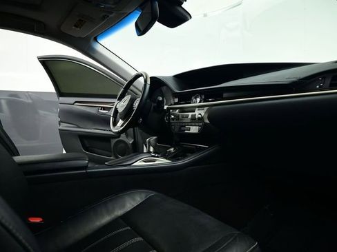 Used 2016 Lexus ES 350 w/ Luxury Package w/Wood Trim image 58