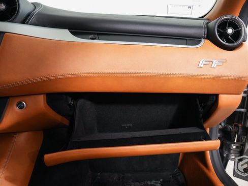 Used 2012 Ferrari FF image 32