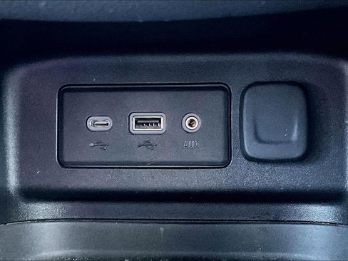 Used 2019 Chevrolet Equinox LT image 33