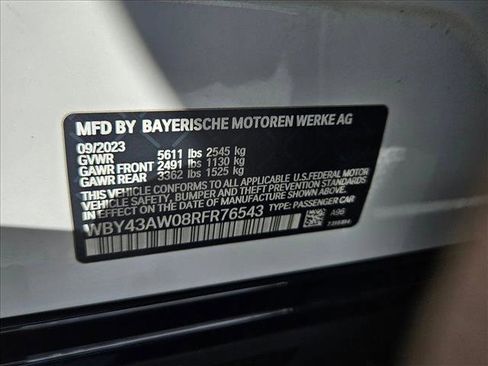 Certified 2024 BMW i4 eDrive35 w/ M Sport Package image 25