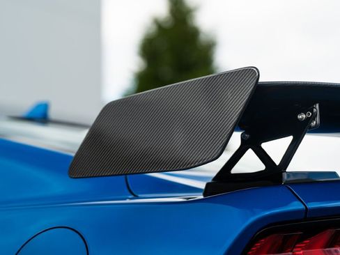 Used 2021 Ford Mustang Shelby GT500 w/ Carbon Fiber Track Pack image 15