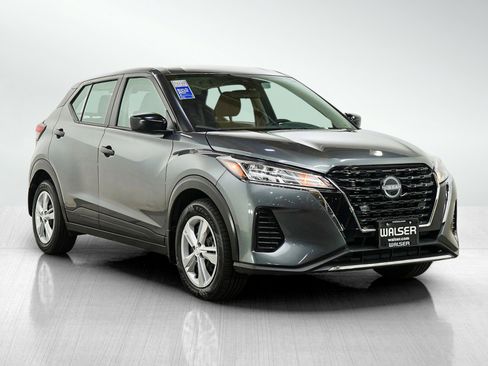 Used 2024 Nissan Kicks S FWD image 7