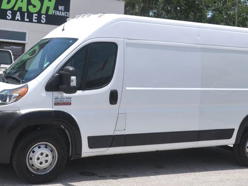 Used 2021 RAM ProMaster 2500 w/ Interior LED Lighting Group FWD image 7
