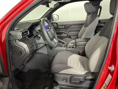 Used 2025 Toyota Tacoma TRD Off-Road image 18
