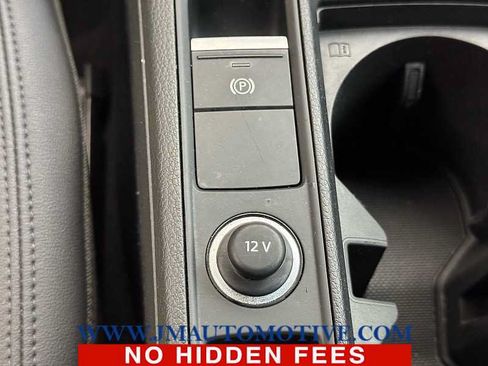 Used 2025 Audi Q3 2.0T Premium AWD/4WD image 39