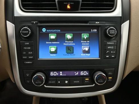 Used 2016 Nissan Altima 2.5 SL w/ 2.5 Technology w/LED Package FWD image 15