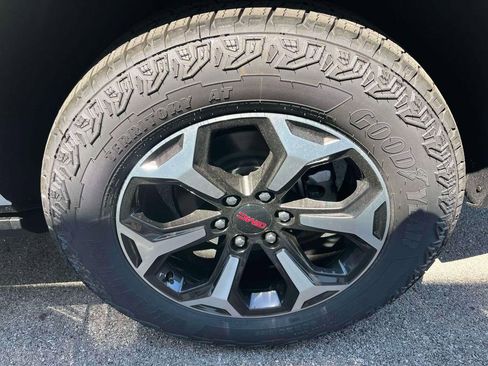 New 2026 GMC Yukon XL AT4 Ultimate AWD/4WD image 11