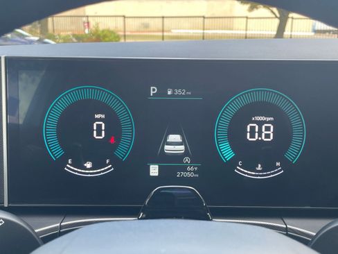 Used 2025 Hyundai Santa Fe SEL image 40