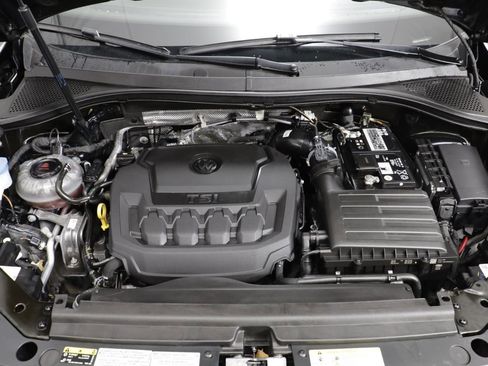 Used 2022 Volkswagen Tiguan SE R-Line image 23