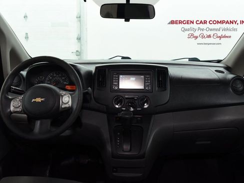 Used 2015 Chevrolet City Express LT w/ Technology Package image 16