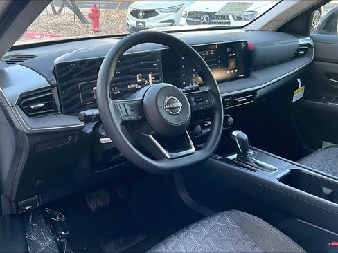 New 2026 Nissan Kicks SV image 10