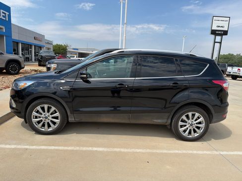 Used 2018 Ford Escape Titanium w/ Ford Safe & Smart Package AWD/4WD image 3