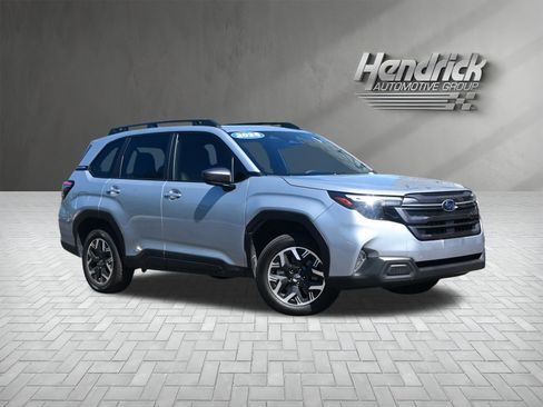 Certified 2025 Subaru Forester Premium AWD/4WD image 2