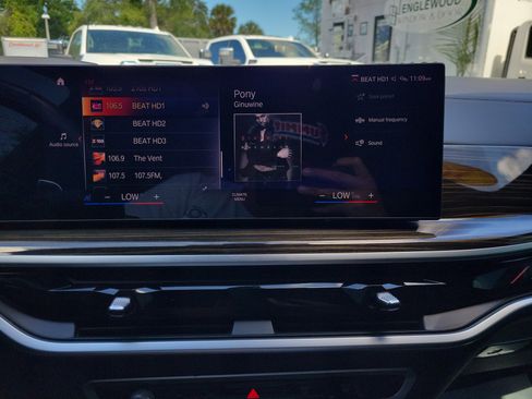 Used 2023 BMW X7 M60i w/ Executive Package AWD/4WD image 24