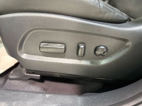 Used 2017 Hyundai Santa Fe SE w/ SE Ultimate Tech Package 03 image 18