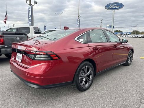 Used 2023 Honda Accord EX image 5