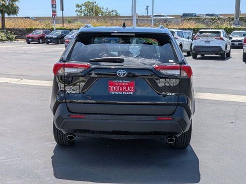 Used 2024 Toyota RAV4 XLE FWD image 9