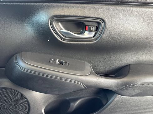 Used 2024 Honda HR-V LX image 25