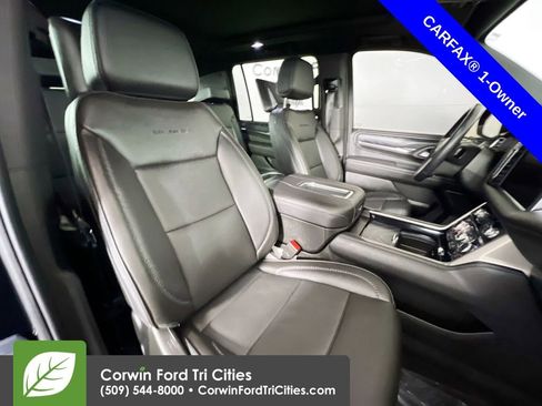 Used 2023 GMC Yukon XL Denali w/ Denali Reserve Package image 19