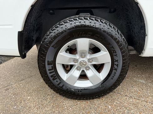 Used 2019 RAM 1500 Tradesman w/ Chrome Appearance Group image 6