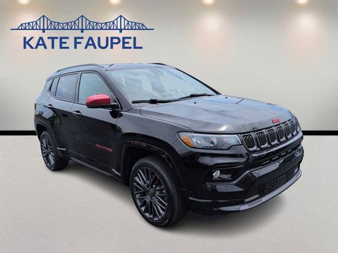 Used 2023 Jeep Compass Limited AWD/4WD image 1