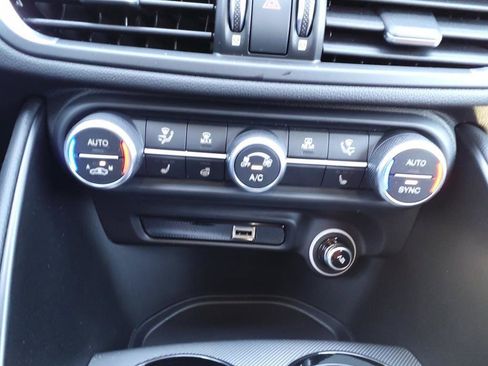 New 2025 Alfa Romeo Giulia RWD image 12