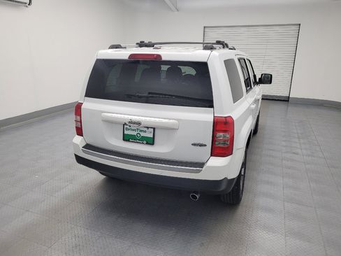 Used 2016 Jeep Patriot High Altitude FWD image 7